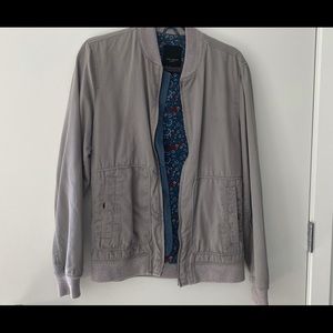 NWOT Men’s Ted Baker Grey bomber in size 2
